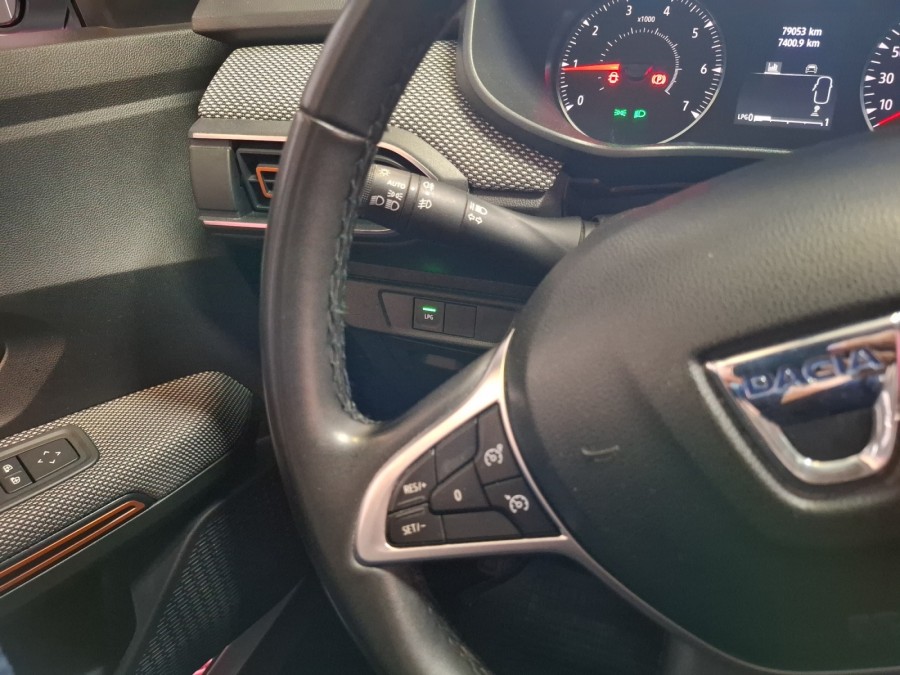 DACIA d'occasion SANDERO STEPWAY 1.0 ECO-G 100 CONFORT de 2021 Le Puy