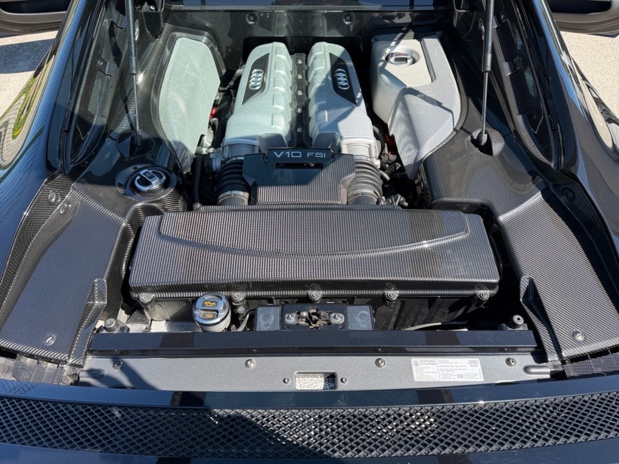 AUDI d'occasion R8 COUPÉ V10 5.2 FSI 525 QUATTRO de 2011 Pontarlier