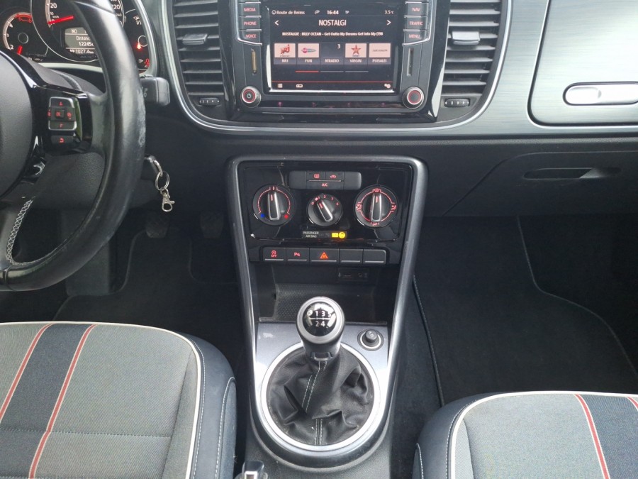 VOLKSWAGEN d'occasion COCCINELLE 1.9 TDI 105 COLLECTOR de 2017