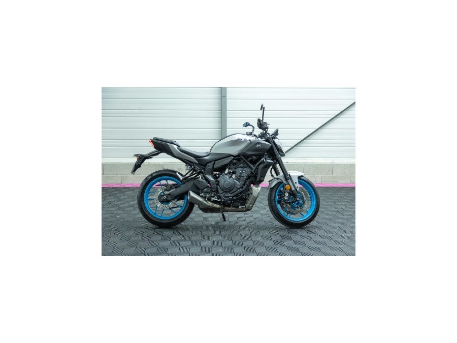 YAMAHA d'occasion MT-07 MT-07 CERAMIC GREY de 2025 Troyes (10)﻿