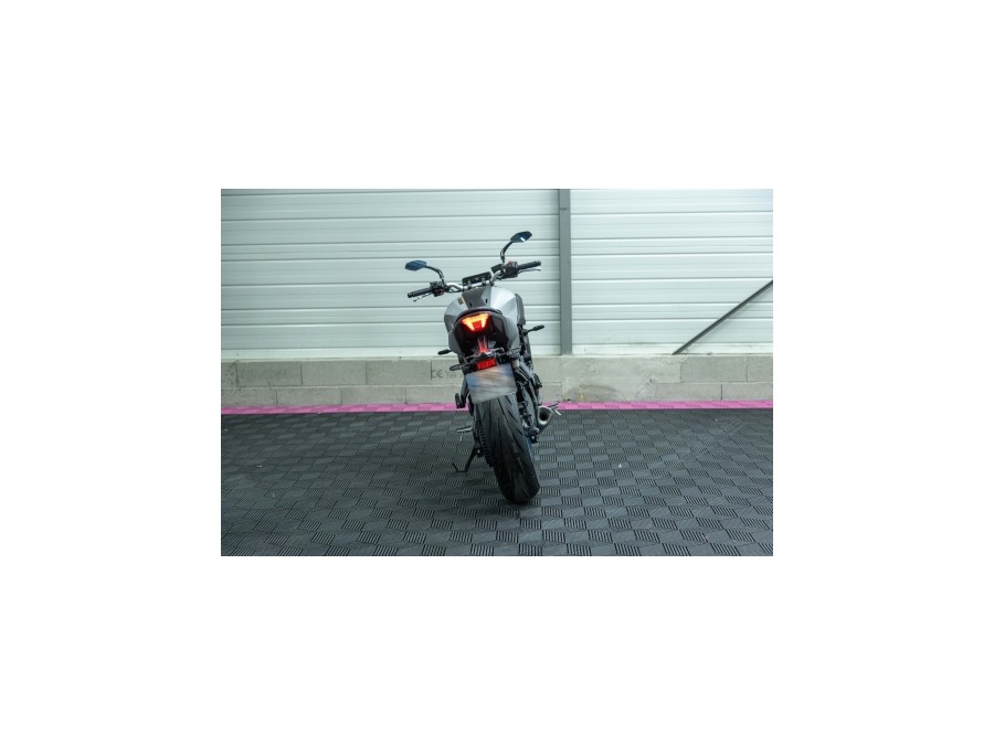 YAMAHA d'occasion MT-07 MT-07 CERAMIC GREY de 2025 Troyes (10)﻿