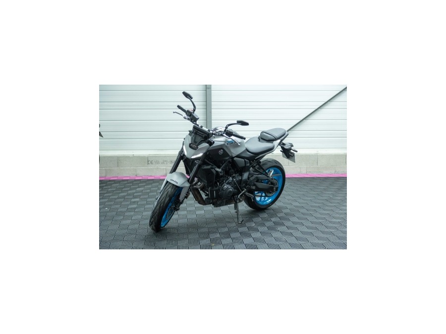 YAMAHA d'occasion MT-07 MT-07 CERAMIC GREY de 2025 Troyes (10)﻿