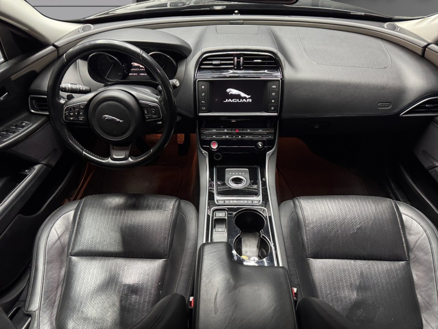 JAGUAR d'occasion XE 2.0L D 180 BVA8 de 2016 Pau (64)﻿