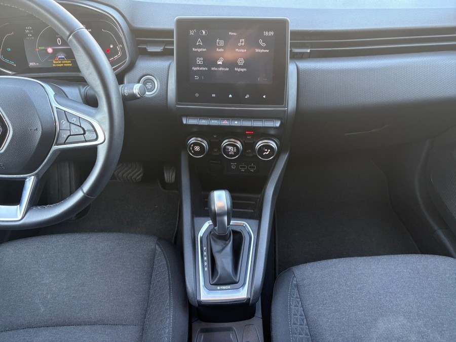 RENAULT d'occasion CLIO 1.6 E-TECH  Business de 2021 Le Puy en Velay