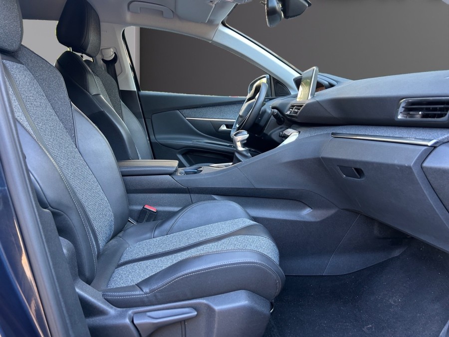 PEUGEOT d'occasion 5008 1.2 PURE TECH 130  ACCESS de 2018 Champigny