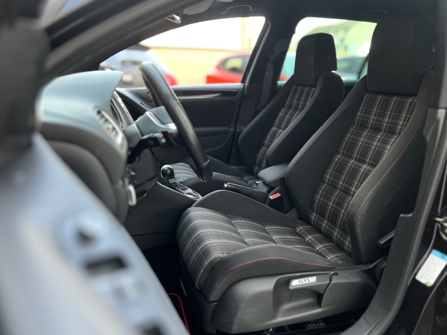 VOLKSWAGEN d'occasion GOLF VOLKSWAGEN GOLF GTI 2.0TSI 210ch DSG6 de