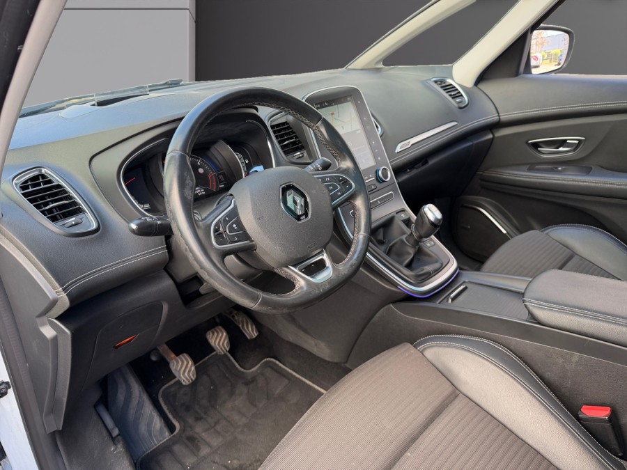 RENAULT d'occasion SCENIC 1.6 DCI 130 ZEN de 2016 Nîmes (30)﻿