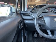PEUGEOT d'occasion 208 1.2 PURE TECH 82 STYLE de 2016 Valence (26)﻿