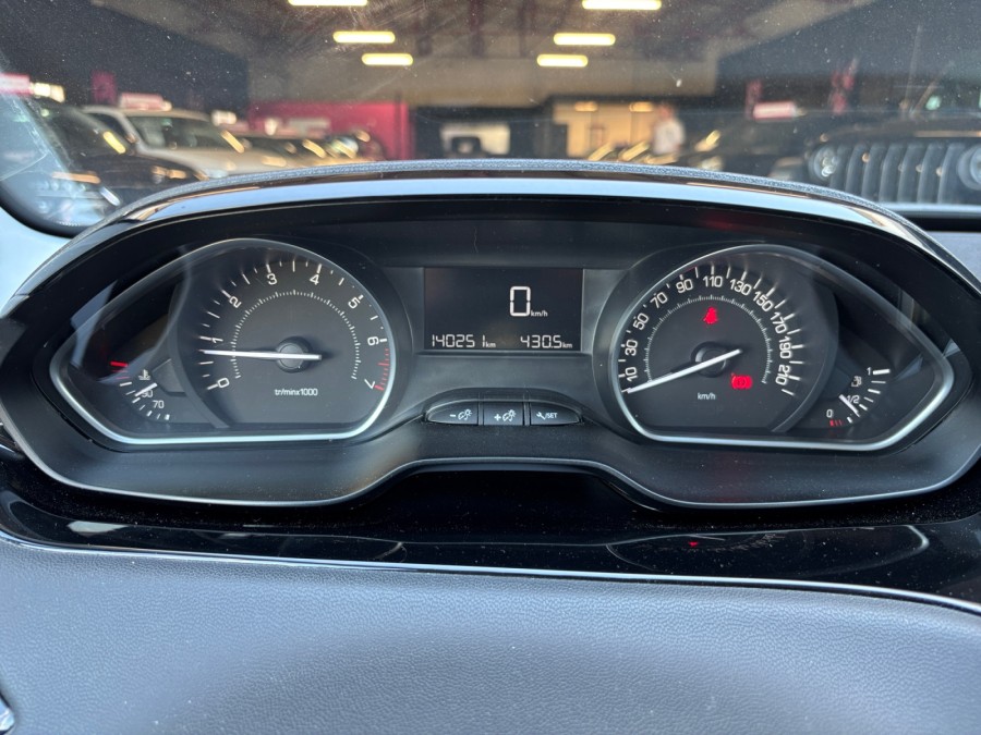 PEUGEOT d'occasion 208 1.2 PURE TECH 82 STYLE de 2016 Valence (26)﻿