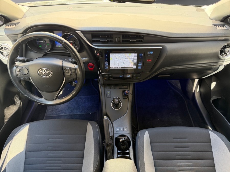 TOYOTA d'occasion AURIS 136H COLLECTION de 2018 Paris 15 (75)﻿