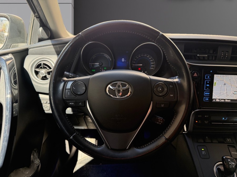 TOYOTA d'occasion AURIS 136H COLLECTION de 2018 Paris 15 (75)﻿