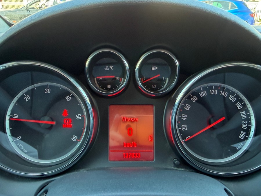 OPEL d'occasion ASTRA 1.3 CDTI 95 COSMO de 2010 Toulon Est (83)﻿