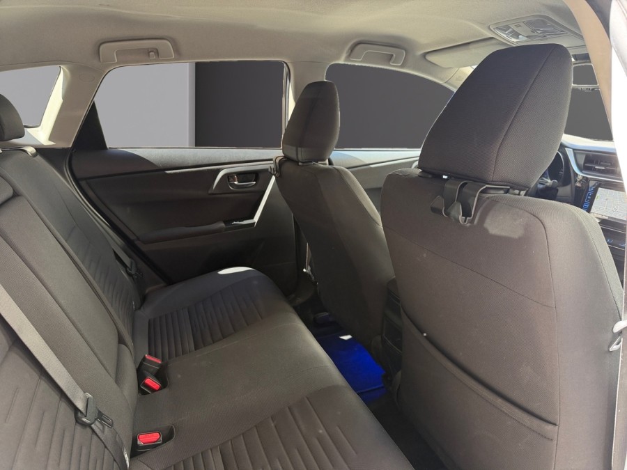 TOYOTA d'occasion AURIS 136H COLLECTION de 2018 Paris 15 (75)﻿