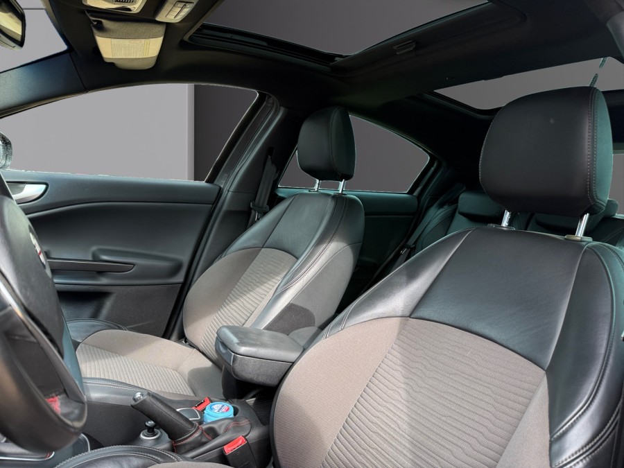 ALFA ROMEO d'occasion GIULIETTA 2.0 JTDM 150 COLLEZIONE de 2015 Dijon