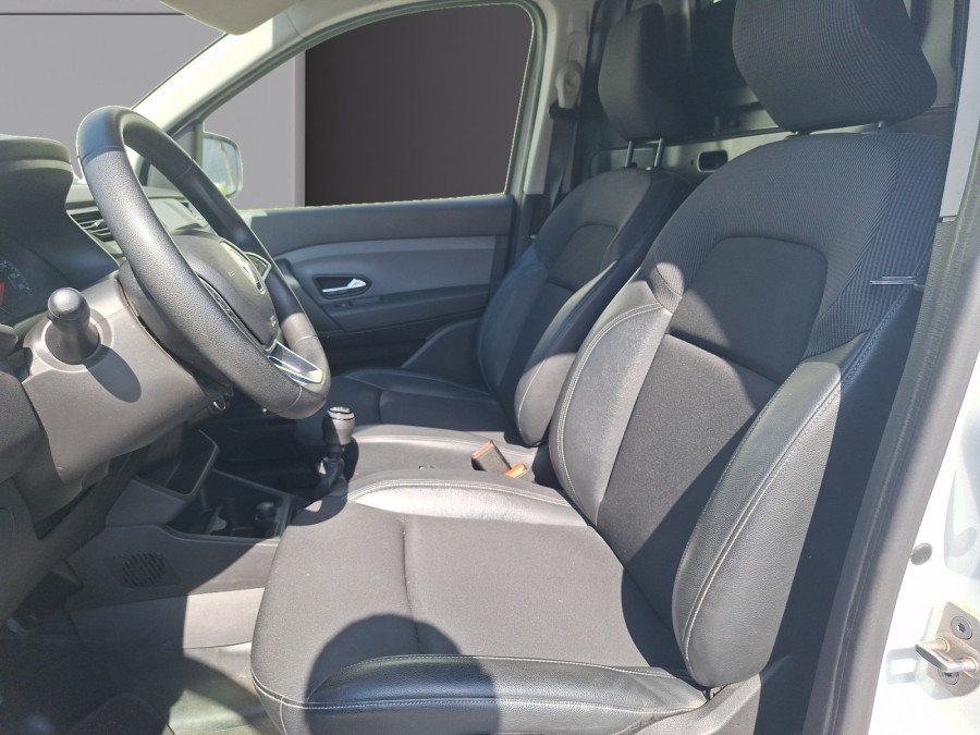 RENAULT d'occasion EXPRESS VAN 1.5 BLUE DCI 75 CONFORT de 2021