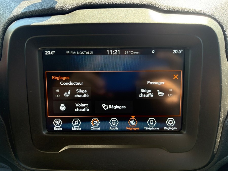 JEEP d'occasion RENEGADE 1.3 TURBO 150 QUICKSILVER AUTO de 2020 Salon