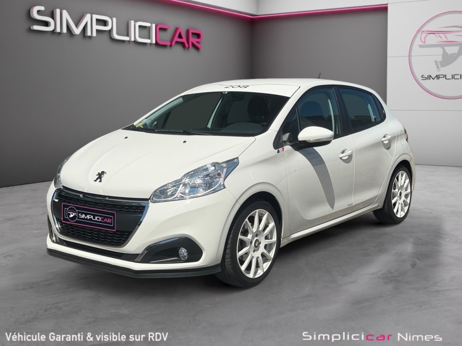 PEUGEOT d'occasion 208 AFFAIRE 1.6 BLUE HDI 100 PREMIUM PACK de 2016