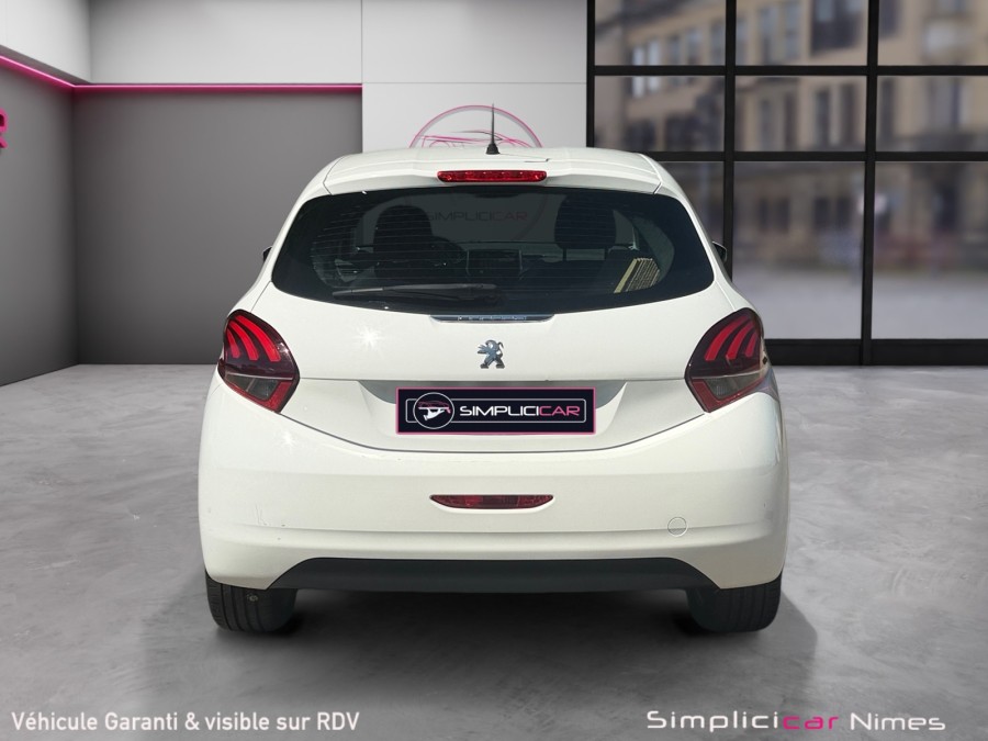 PEUGEOT d'occasion 208 AFFAIRE 1.6 BLUE HDI 100 PREMIUM PACK de 2016