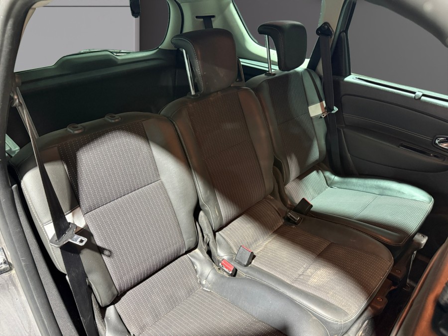 RENAULT d'occasion SCENIC GRAND 1.5 DCI 110 7P de 2014 Meximeux (01)﻿