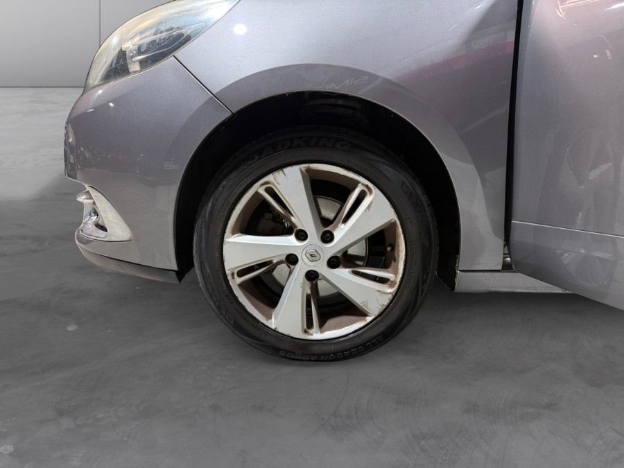 RENAULT d'occasion SCENIC GRAND 1.5 DCI 110 7P de 2014 Meximeux (01)﻿