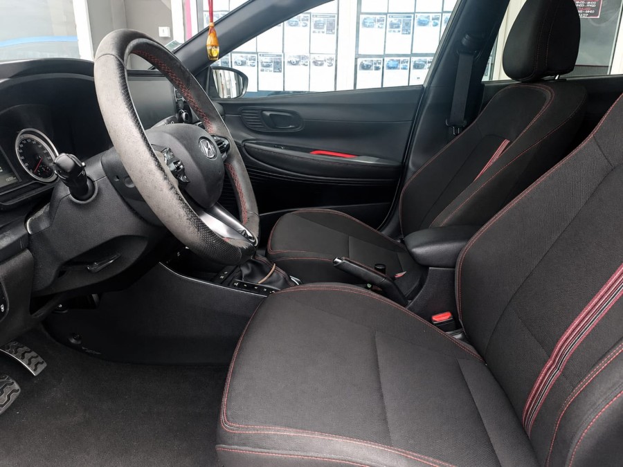 HYUNDAI d'occasion I20 1.0 T-GDI 100 INTUITIVE DCT de 2022 Guadeloupe