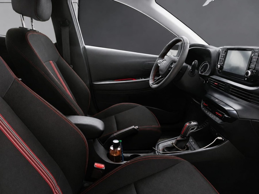 HYUNDAI d'occasion I20 1.0 T-GDI 100 INTUITIVE DCT de 2022 Guadeloupe