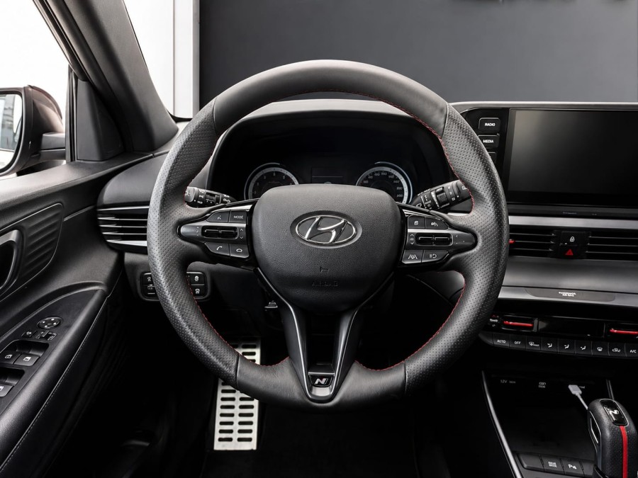 HYUNDAI d'occasion I20 1.0 T-GDI 100 INTUITIVE DCT de 2022 Guadeloupe