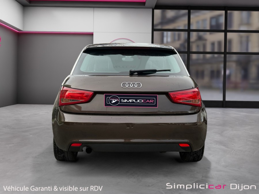 AUDI d'occasion A1 1.6 TDI 90 Ambiente de 2012 Dijon (21)﻿