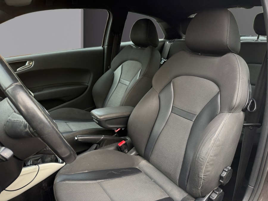 AUDI d'occasion A1 1.6 TDI 90 Ambiente de 2012 Dijon (21)﻿