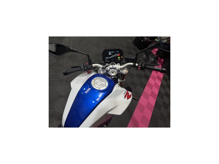 BMW d'occasion F900R 0.9 105 de 2021 Nîmes (30)﻿