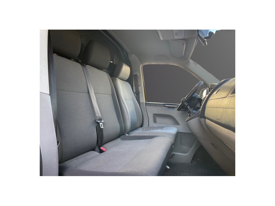 VOLKSWAGEN d'occasion TRANSPORTER CB 2.0 TDI 84 2.8T de 2012 Cannes