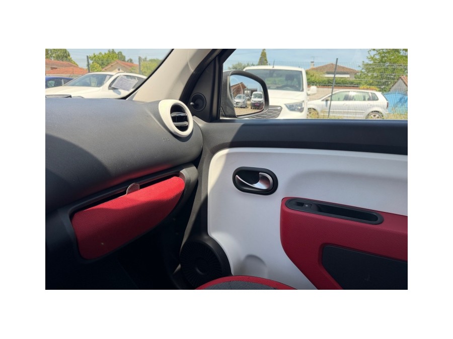 RENAULT d'occasion TWINGO 1.0 SCE 70 LA PARISIENNE de 2017 Toulouse