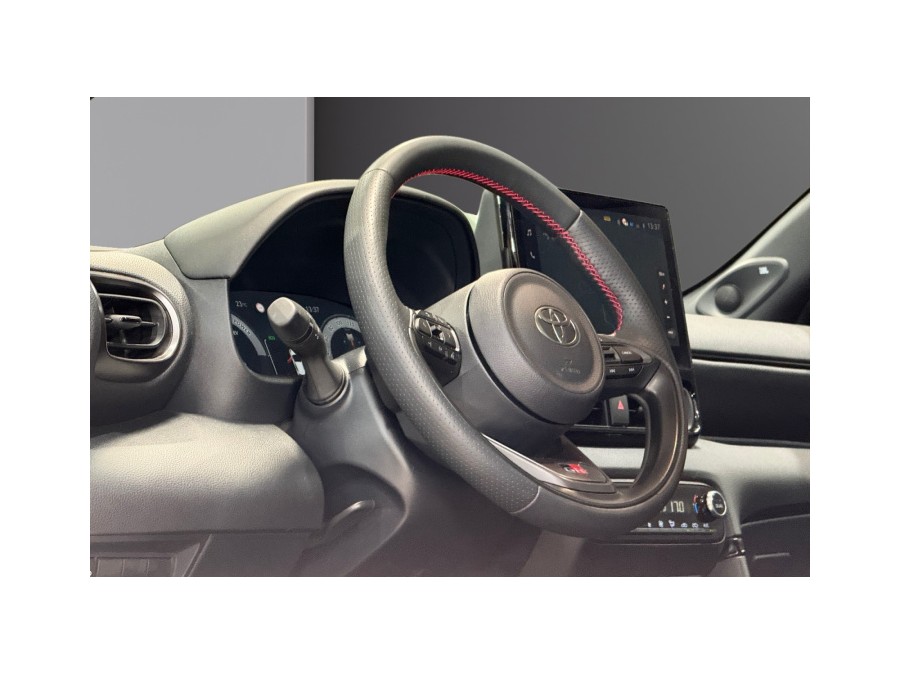 TOYOTA d'occasion YARIS 130H Gr Sport de 2025 Magny-en-Vexin (95)﻿