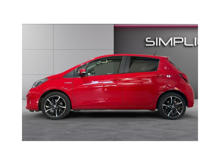 TOYOTA d'occasion YARIS 100H DYNAMIC BUSINESS de 2016 Magny-en-Vexin