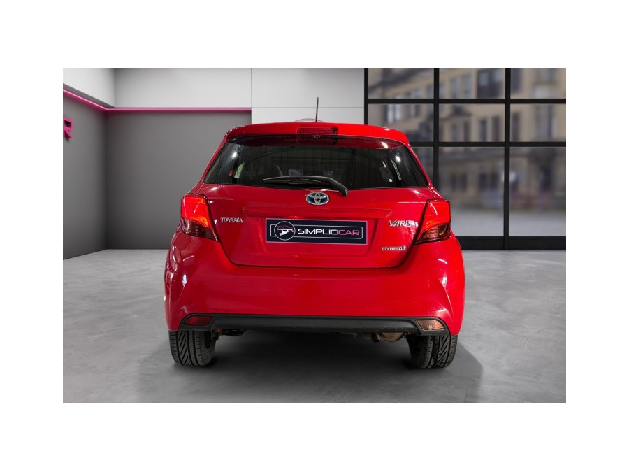 TOYOTA d'occasion YARIS 100H DYNAMIC BUSINESS de 2016 Magny-en-Vexin