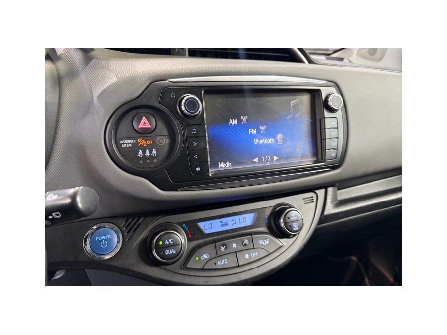 TOYOTA d'occasion YARIS 100H DYNAMIC BUSINESS de 2016 Magny-en-Vexin