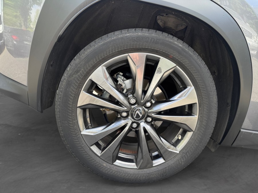LEXUS d'occasion UX 250H 2WD de 2019 Osny (95)﻿