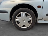 RENAULT d'occasion MEGANE AUTHENTIQUE 1.4 16V de 2001 Orleans (45)﻿