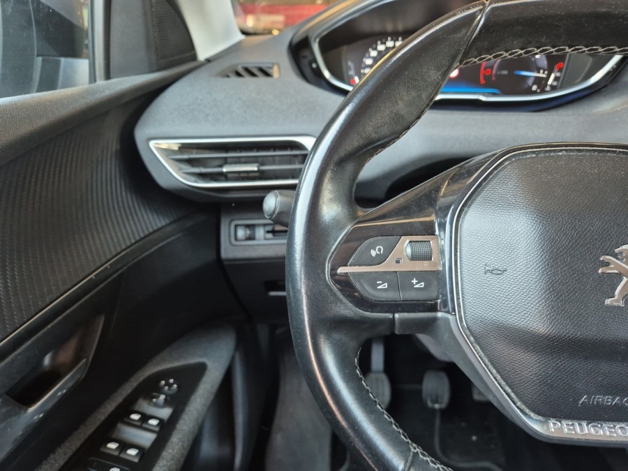 PEUGEOT d'occasion 3008 1.5 BLUE HDI 130 ACTIVE BUSINESS de 2018