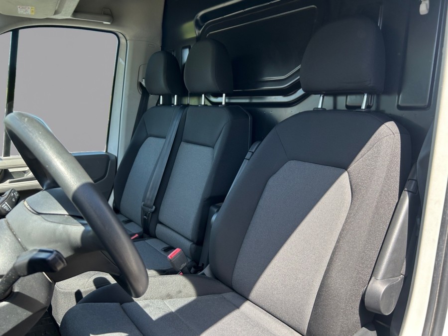 VOLKSWAGEN d'occasion CRAFTER 35 L4H3 2.0 TDI 140 BUSINESS BA de 2021