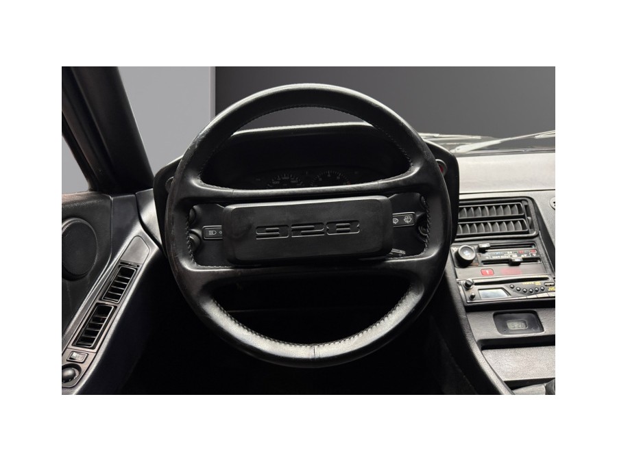 PORSCHE d'occasion 928 S4 CLUB SPORT de 1982 Pau (64)﻿