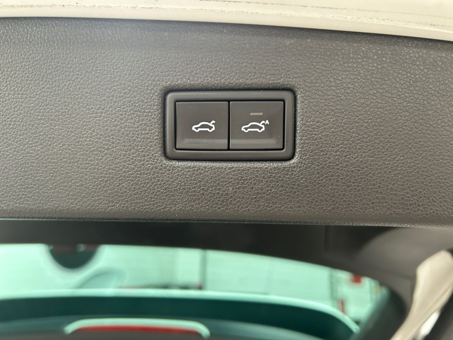VOLKSWAGEN d'occasion TIGUAN 2.0 TDI 190 4x4 DSG PH2 de 2018 Lyon