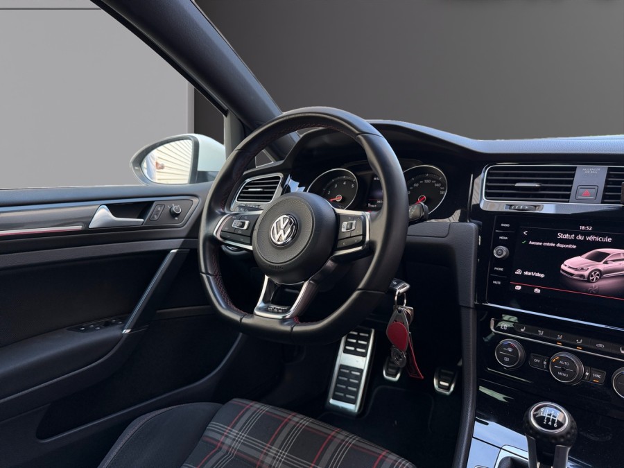 VOLKSWAGEN d'occasion GOLF 2.0 TSI 230 GTI PERFORMANCE de 2017 Nîmes