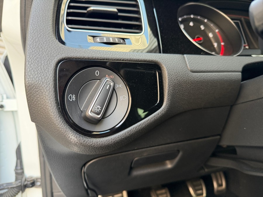 VOLKSWAGEN d'occasion GOLF 2.0 TSI 230 GTI PERFORMANCE de 2017 Nîmes