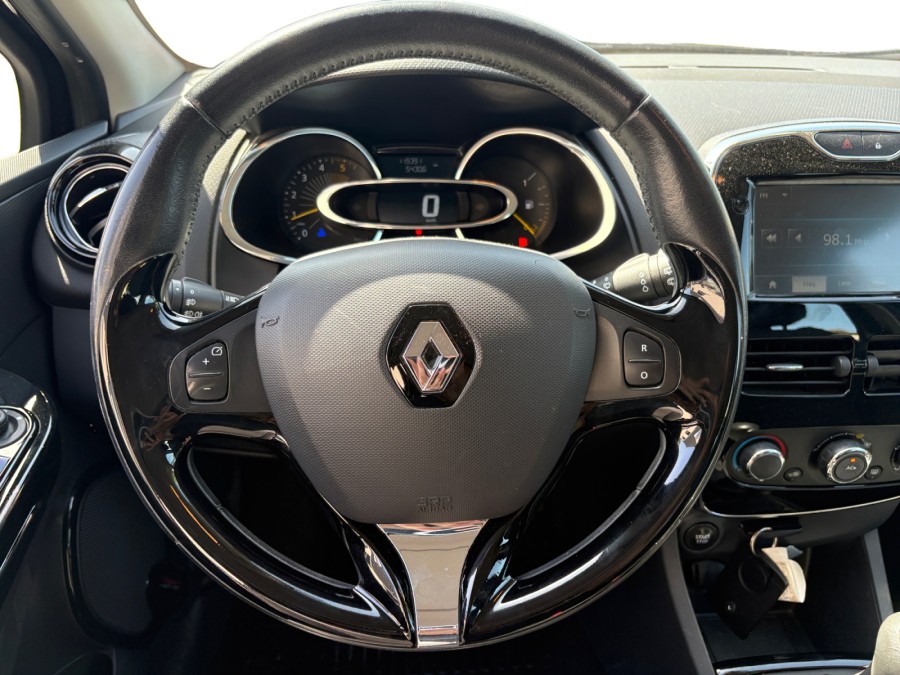 RENAULT d'occasion CLIO 1.5 DCI 90 DYNAMIQUE de 2014 Orgeval Verneuil