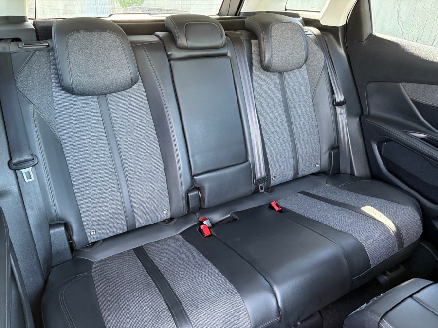 PEUGEOT d'occasion 3008 1.5 BLUE HDI 130 ALLURE BUSINESS EAT8 de 2019