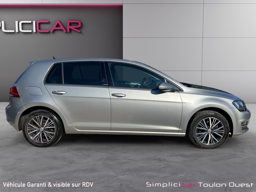 VOLKSWAGEN d'occasion GOLF 1.4 TSI 125 MATCH ALLSTAR de 2017 Toulon