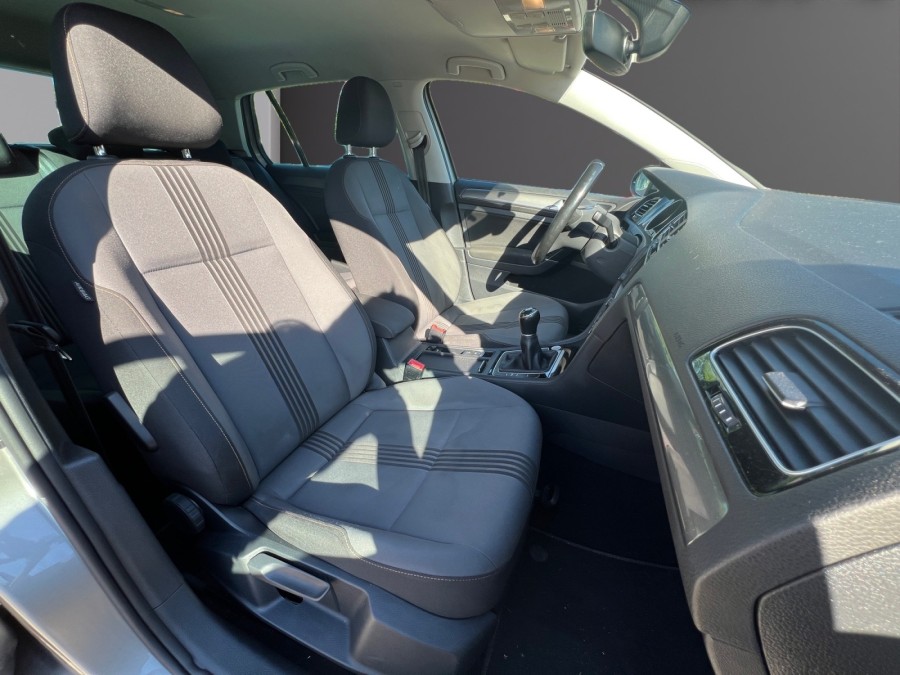 VOLKSWAGEN d'occasion GOLF 1.4 TSI 125 MATCH ALLSTAR de 2017 Toulon