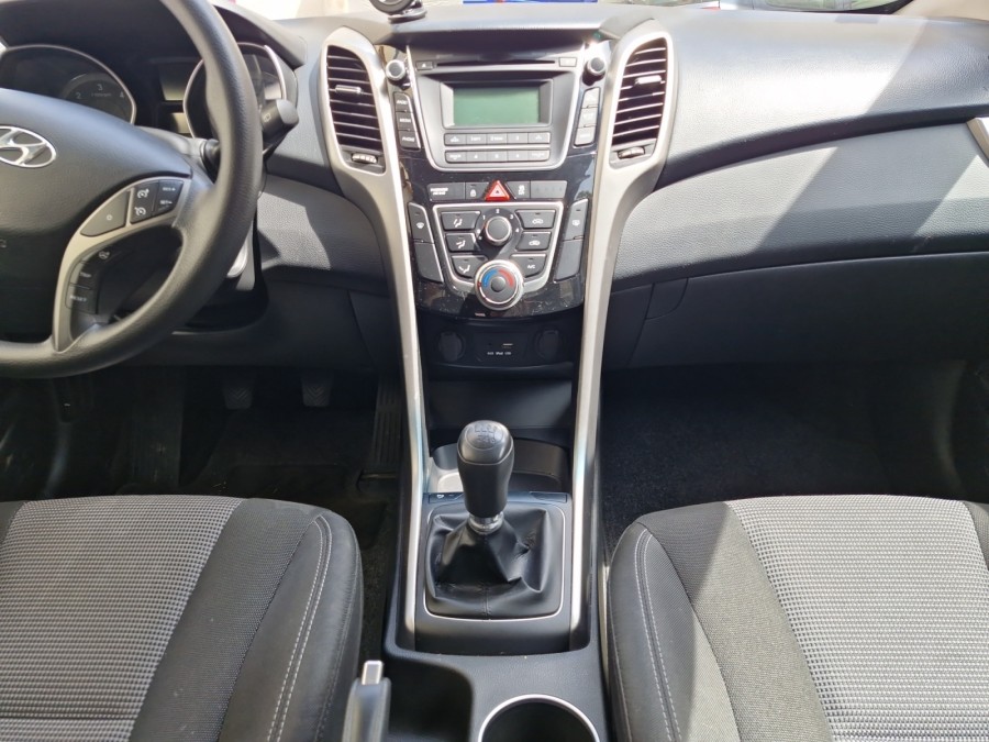 HYUNDAI d'occasion I30 1.6 CRDI 110 BLUE DRIVE GO de 2015 Le Raincy