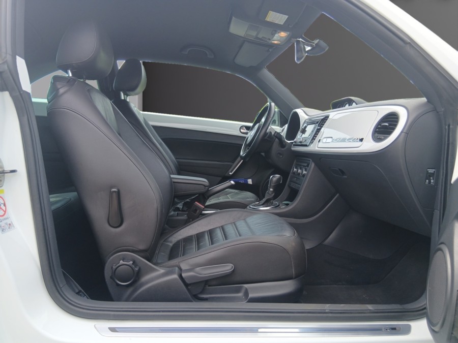 VOLKSWAGEN d'occasion COCCINELLE CABRIOLET 2.0 TDI 140 GT COX de 2014